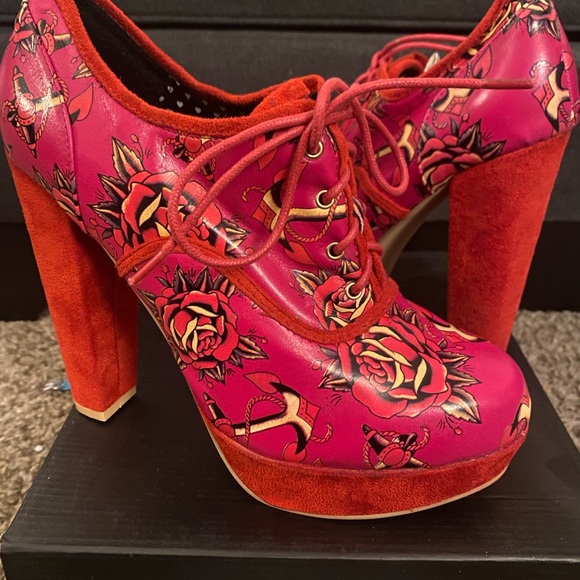 Iron Fist Love Me Not Lace Up platform bootie Size 11US—Fits like a 10 - Picture 2 of 5